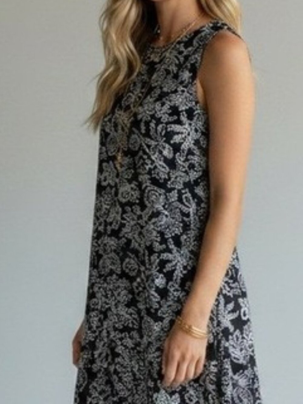 Old Navy Swing Mini Dress Black White Abstract Floral Sleeveless EUC Petite M